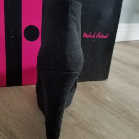 Platform black suede booties - Picture 5 of 6